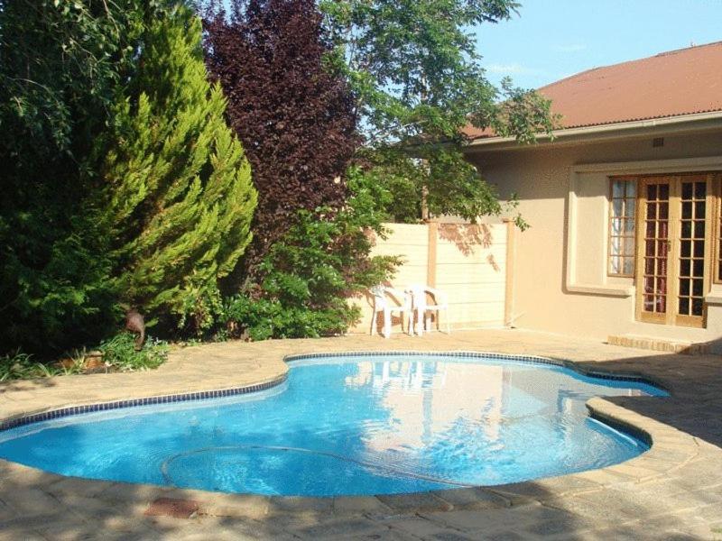 Two Bells Guest House Bloemfontein Exteriér fotografie