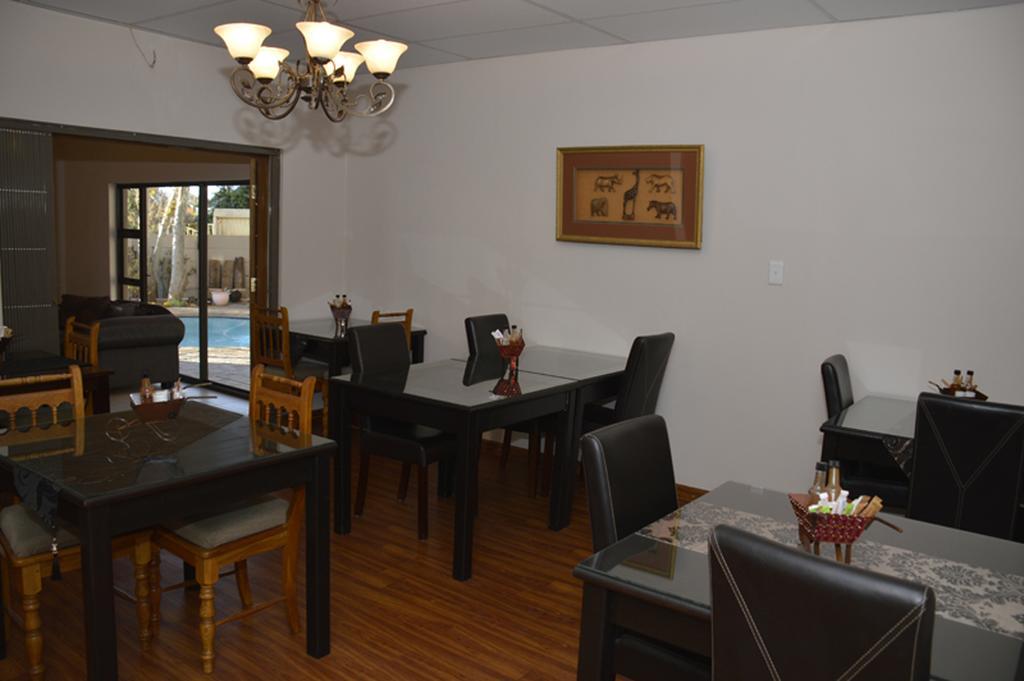 Two Bells Guest House Bloemfontein Exteriér fotografie